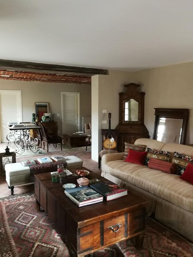 Calosso Villa Giara מראה חיצוני תמונה