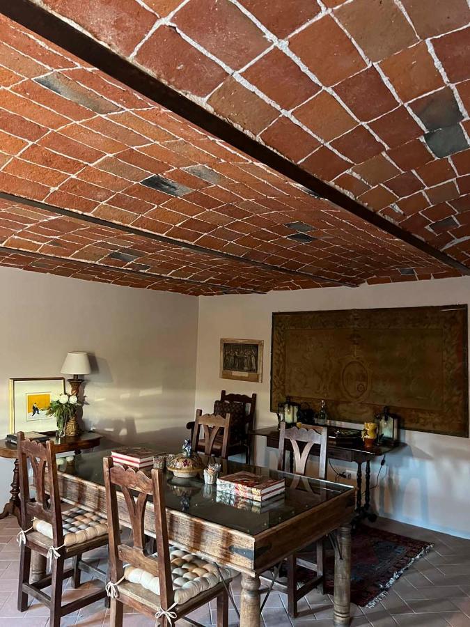 Calosso Villa Giara מראה חיצוני תמונה