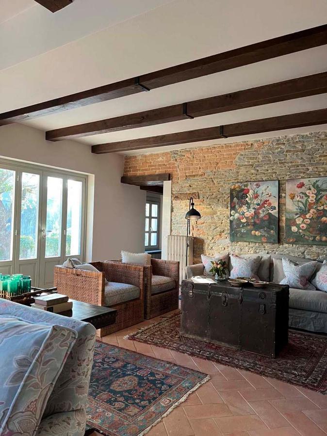 Calosso Villa Giara מראה חיצוני תמונה